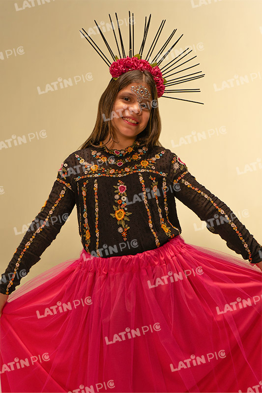 Nina-Halloween-Corona-Flores-Colores-5
