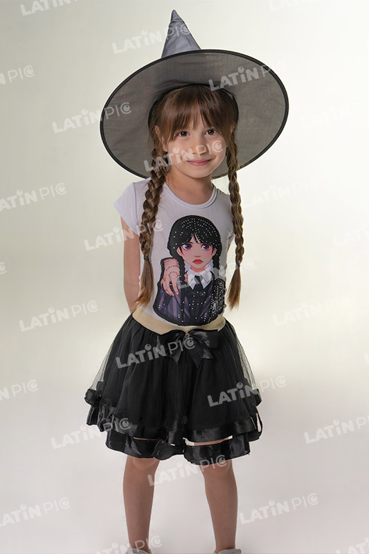 Nina-Halloween-Disfraz-Negro-4