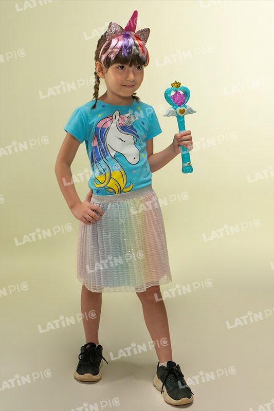 Nina-Halloween-Unicornio-Magia-3
