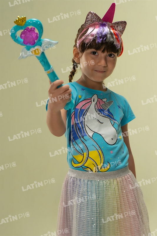 Nina-Halloween-Unicornio-Magia-6