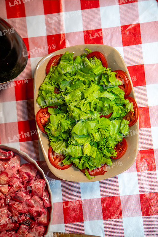 ensalada-mantel-a-cuadros