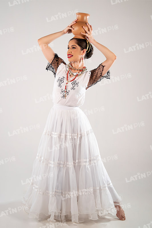 Bailarina Paraguaya-traje-blanco-typoi-cantaro-010