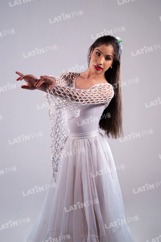 bailarina-traje-blanco-005