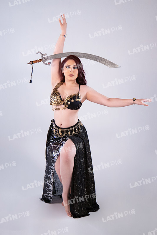 danza-arabe-bailariana-traje-negro-espada-003