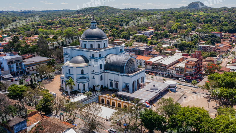 basilica-de-caacupe-lateral-09