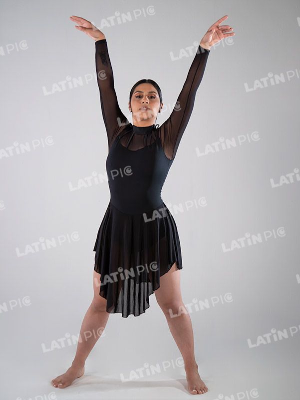 Bailarina traje negro-danza contemporanea-006