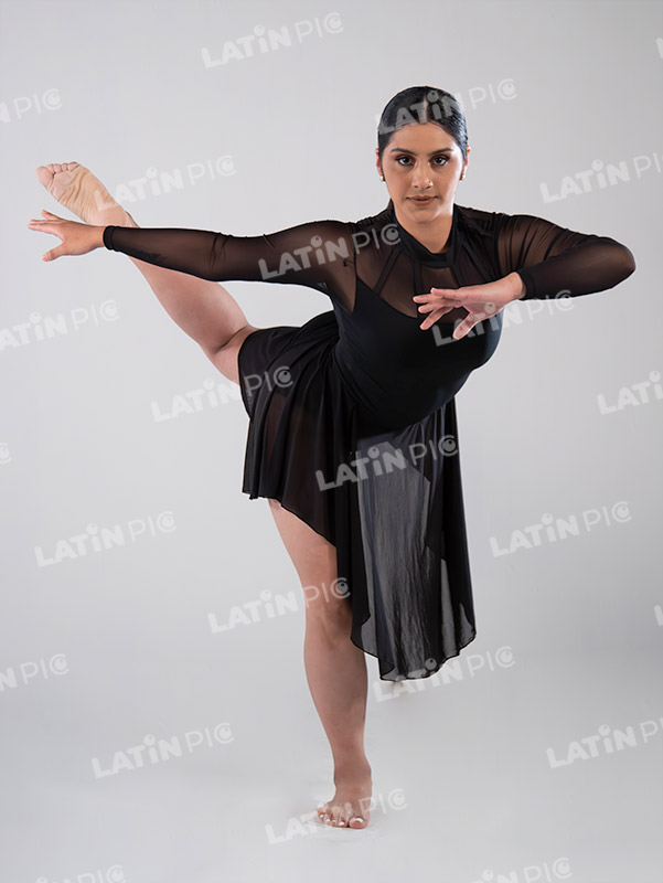 Bailarina traje negro-danza contemporanea-007