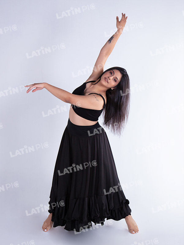 bailarina-danza-contemporanea-traje negro-01
