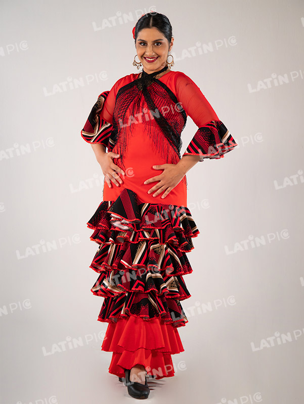 bailarina-danza-espanola-traje-negro-con-rojo-10