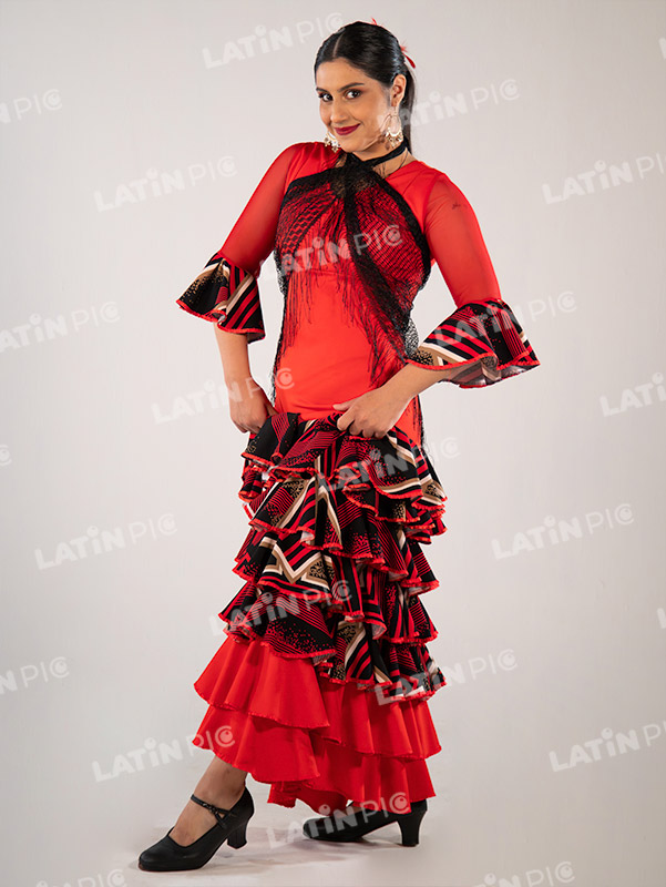 bailarina-danza-espanola-traje-negro-con-rojo-17