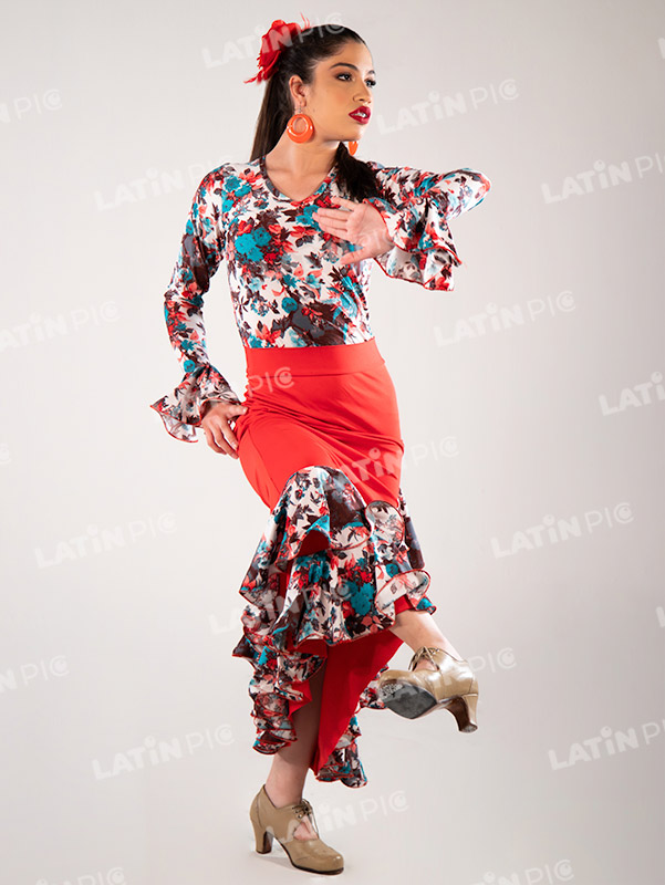 bailarina-danza-espanola-traje-rojo-flores-1