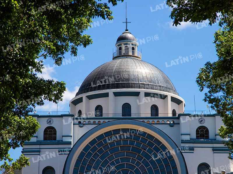 basilica-de-caacupe-frente-02