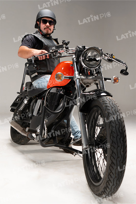 motocicleta-piloto-hombre-casco-64