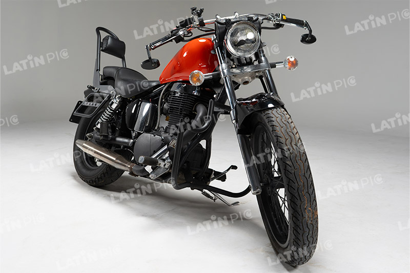 motocicleta-piloto-hombre-casco-70