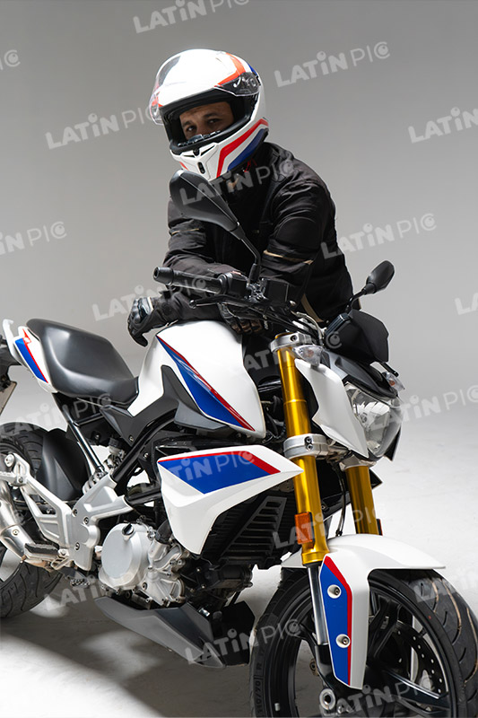 motocicleta-piloto-hombre-casco-132