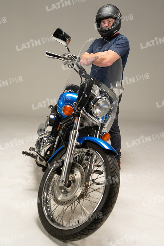 motocicleta-piloto-hombre-casco-135