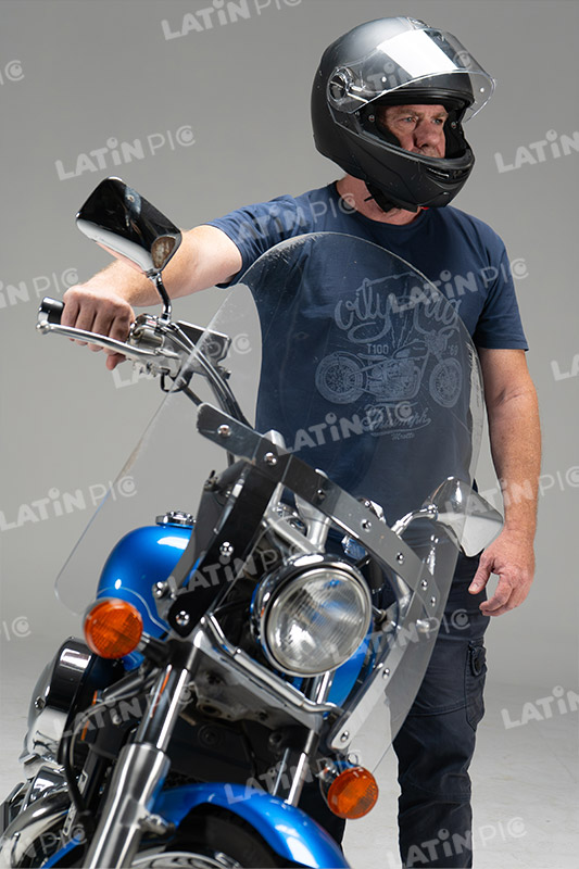 motocicleta-piloto-hombre-casco-137