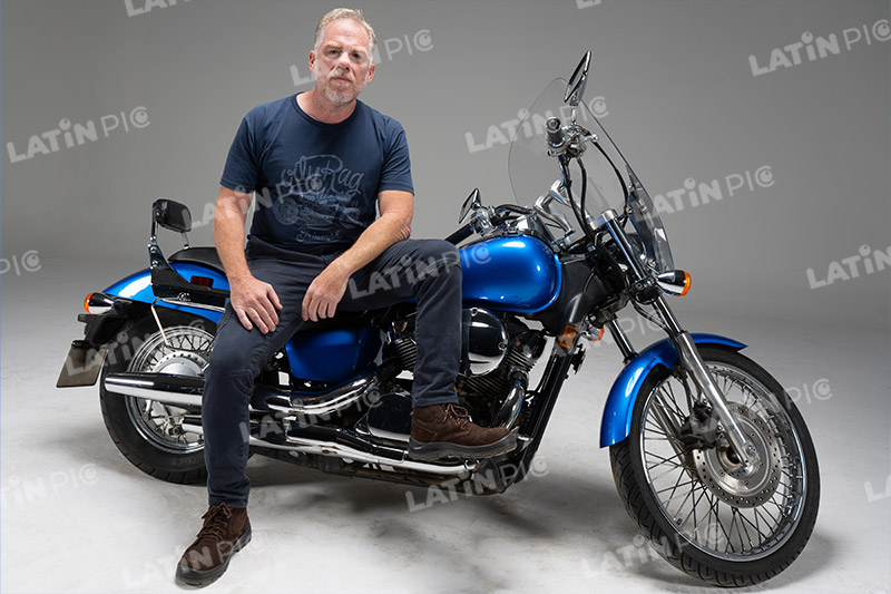 motocicleta-piloto-hombre-casco-145