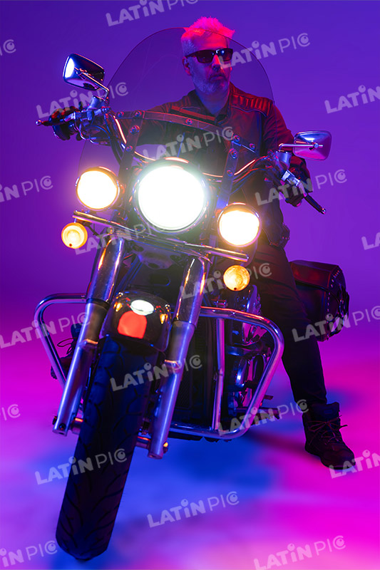 motocicleta-piloto-hombre-casco-157