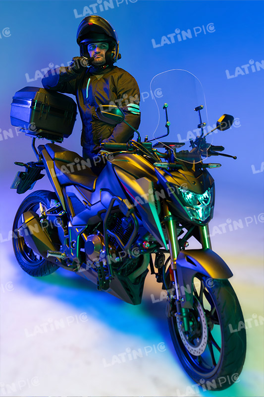 motocicleta-piloto-hombre-casco-227