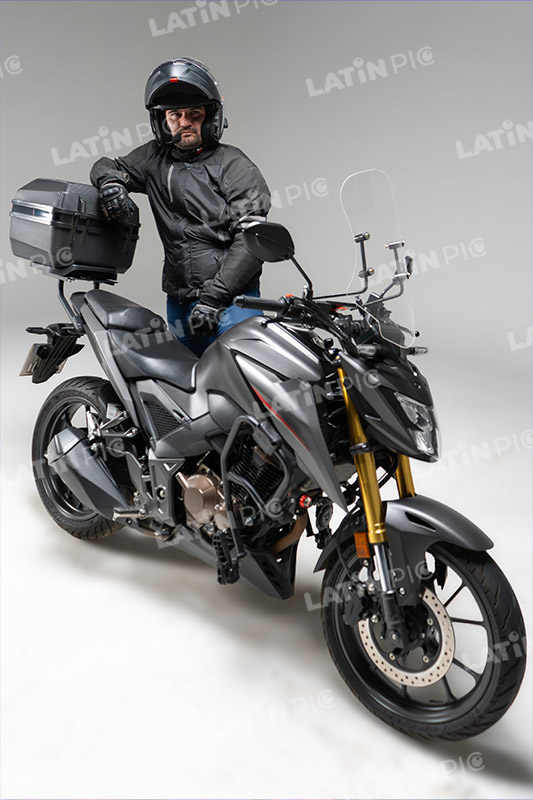 motocicleta-piloto-hombre-casco-229