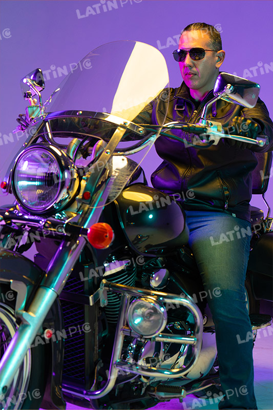 motocicleta-piloto-hombre-casco-244