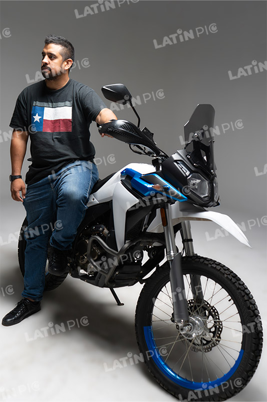 motocicleta-piloto-hombre-casco-295