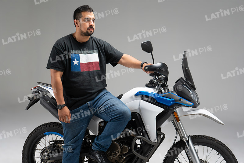 motocicleta-piloto-hombre-casco-296