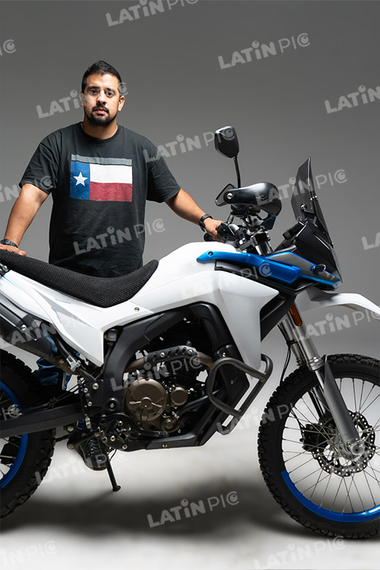 motocicleta-piloto-hombre-casco-297