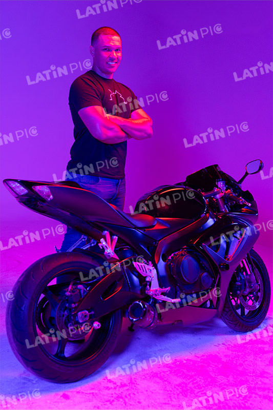 motocicleta-piloto-hombre-casco-314