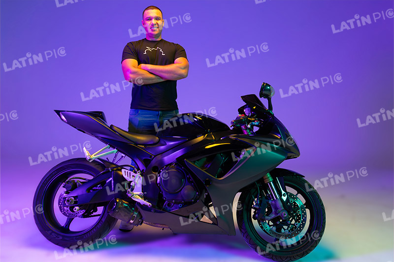 motocicleta-piloto-hombre-casco-315