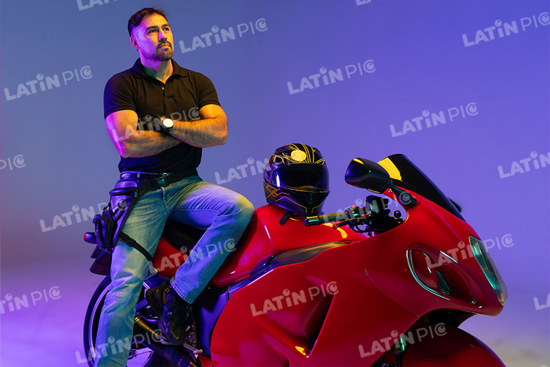 motocicleta-piloto-hombre-casco-338